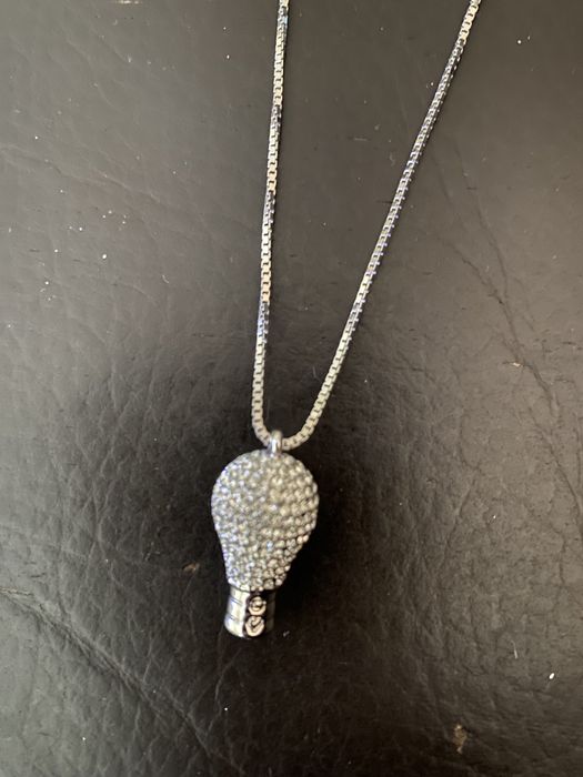 Colar swarovski brilhantes