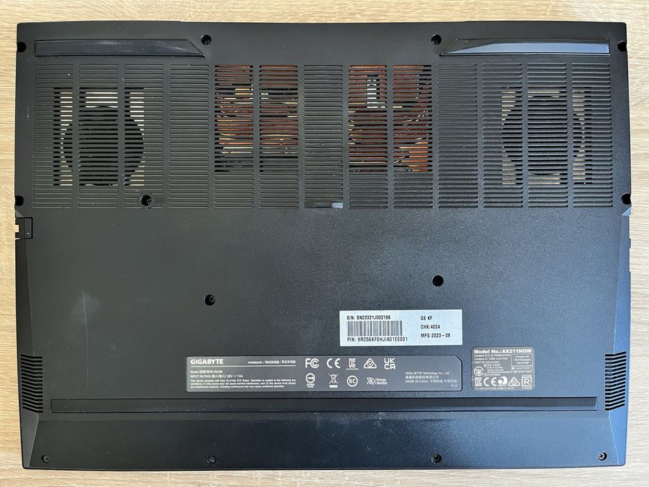 Gigabyte G6 RC56 під відновлення