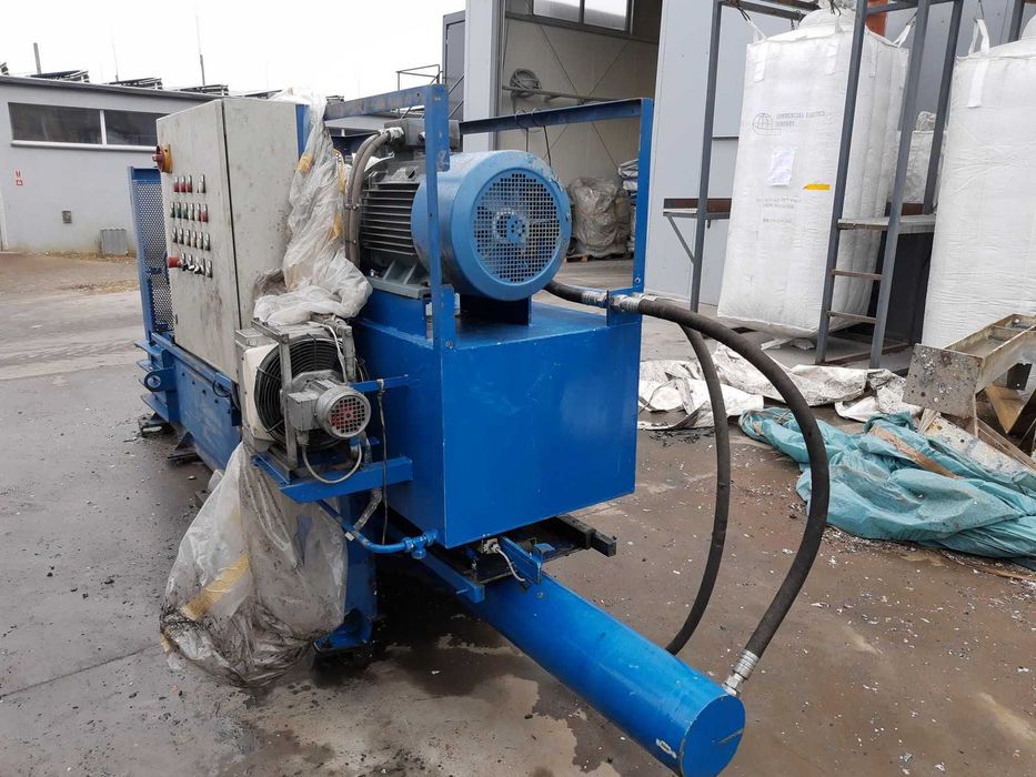 Prasa Belownica Pozioma HUSMANN | Recykling