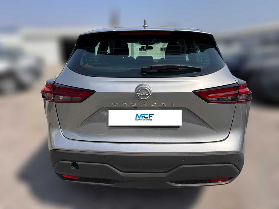 NISSAN Qashqai III (J12) 1.3 DIG-T 140 cv de 2023 Salvado