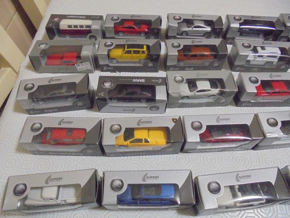Lote de 90 carrinhos novos, escala 1:60