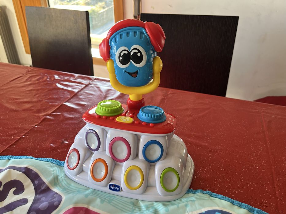 Natal! Tapete Musical Chicco DJ MIC 1 a 4 anos Chico