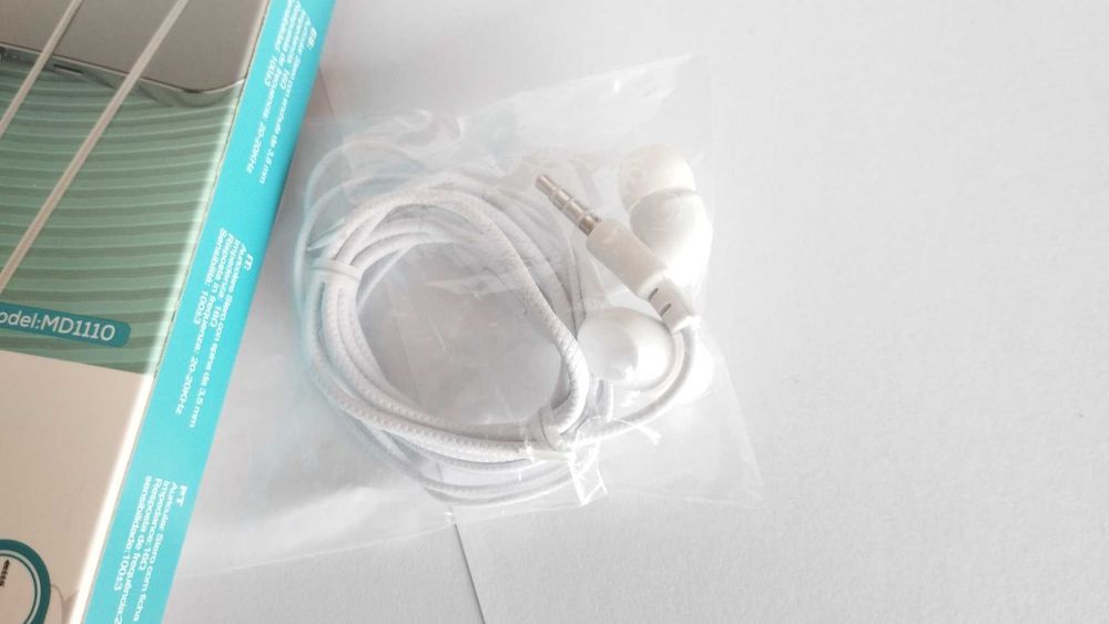 NOVO - Auriculares Stereo MD1110 - 1,2 Metros