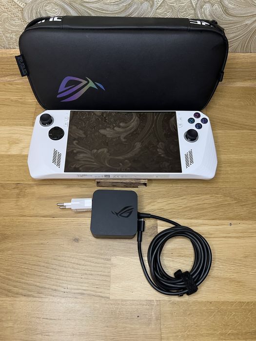 Ігрова приставка Asus Rog Ally 2023 (512Gb)