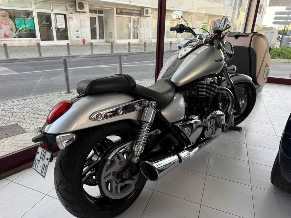 Mota Triumph  Thunderbird 1600 em optimo estado e poucos km