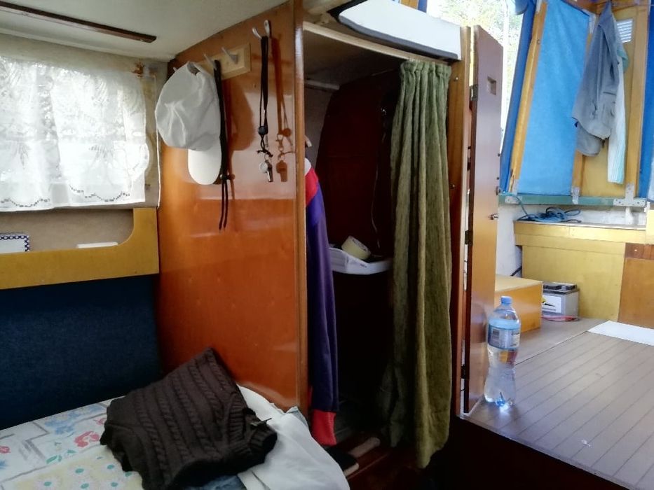 Łódź z silnikiem 15KM.