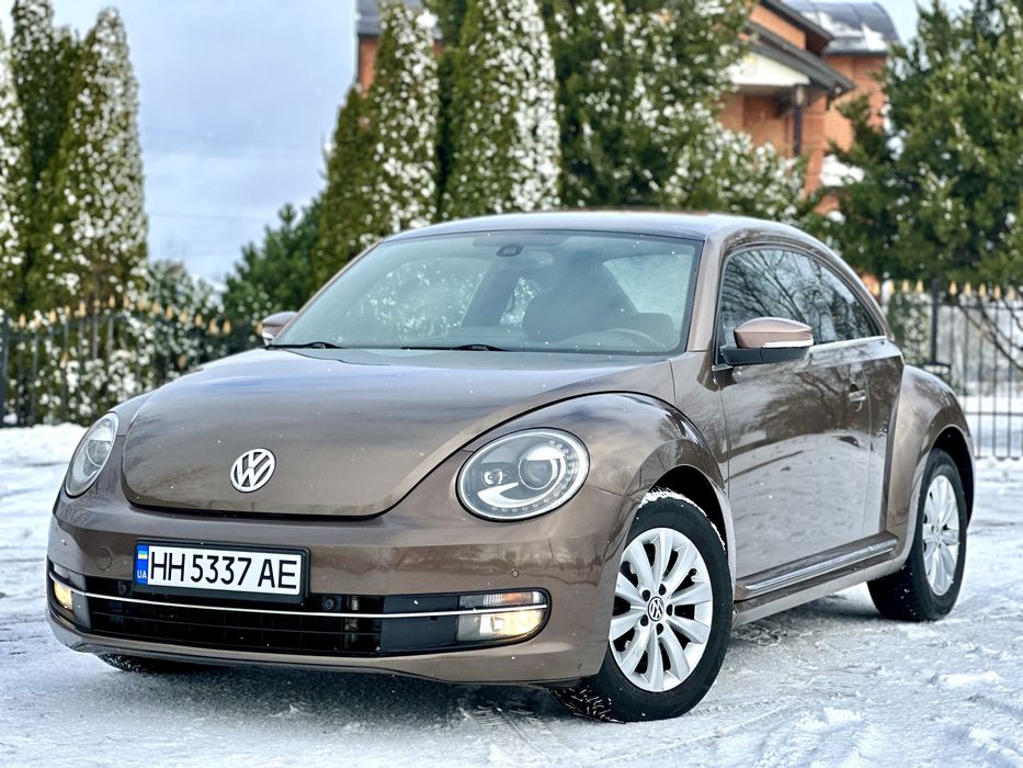 В Продажу Офіційний Класний городський маневрений та Дуже красивий автомобіль Volkswagen Beetle! Не плутайте З Битою та пошкодженою Америкою!!! Вся Історія Обслуговування автомобіля Присутня на Офіційному Сервісі Volkswagen За Потреби можемо звернутися до офіційного дилера для надання повної інформації що до Обслуговування даного Автомобіля!!! Стан У Автомобіля як У Нового! Рідний пробіг даного авто всього навсього 187 Тис.км! Автомобіль готовий пройти будь які перевірки будь які СТО! Якщо в цьому буде необхідність! Експлуатація автомобіля дуже бережна! Всі розхідні матеріали замінювалися Своєчасно! Хто хочете придбати собі в Родину дуже Класний, Гарний, Та привиртаючий Увагу Людей Автомобіль будь ласка Телефонуйте! Можливий продаж Авто в Кредит Або Лізинг! З документами все добре! Всім Миру та Добра! Машинка просто Ємоція Дуже Крута!!!