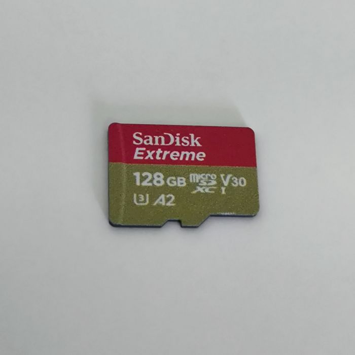 Cartões SD / Adaptadores WiFI / USB64738675088387122