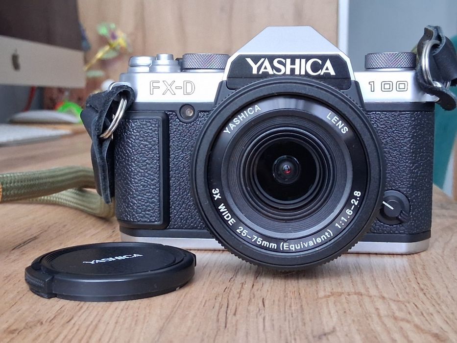 Sprzedam aparat Yashica FX-D 100