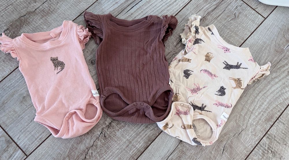 Боді на дівчинку розмір 62