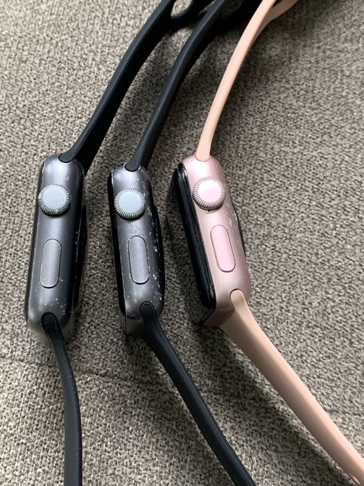 Оригінальні  Apple watch series 1, 2 38 mm лот 3 годинника