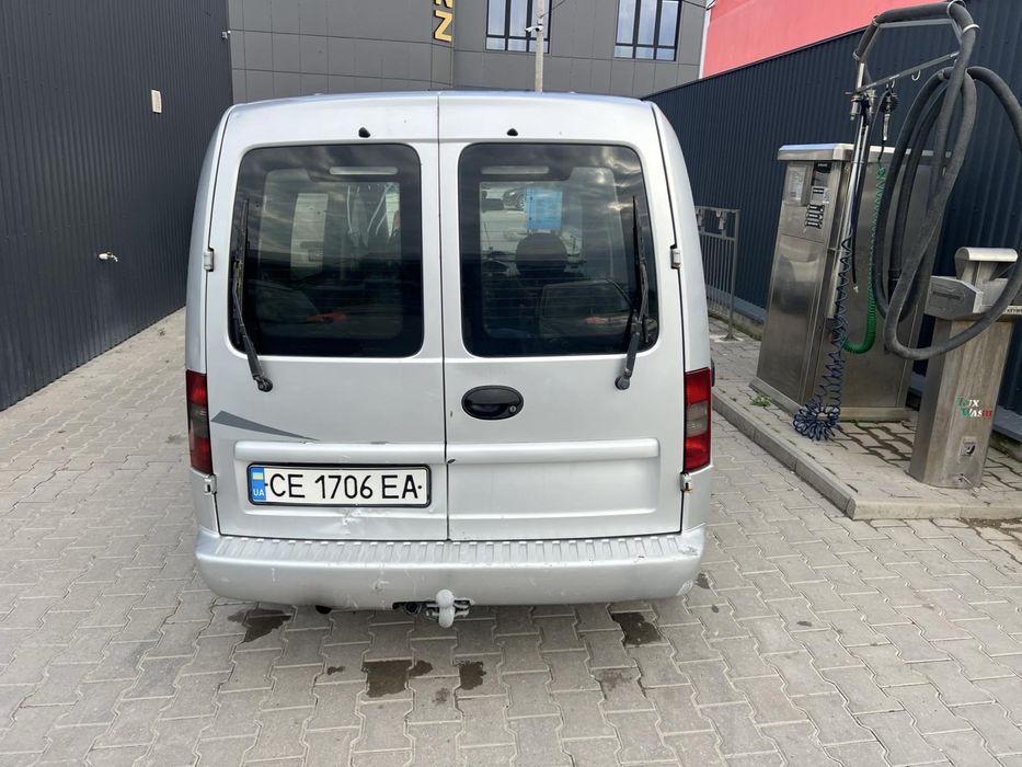 Автомобіль Opel combo 2002
