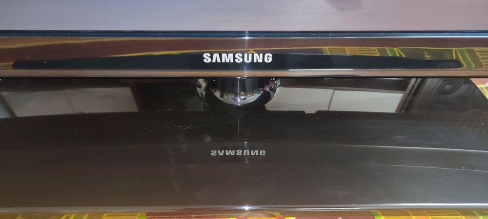 TV Samsung 42 polgadas 106 cm