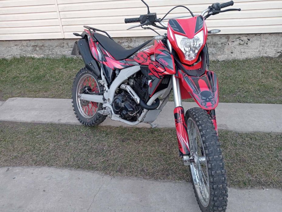 Лонкін 250 кубів