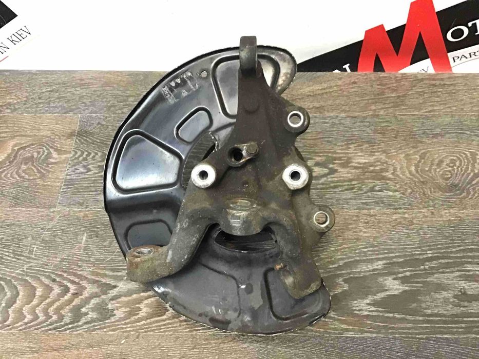 Поворотний кулак Range Rover, Jaguar, Land Rover, Mercedes