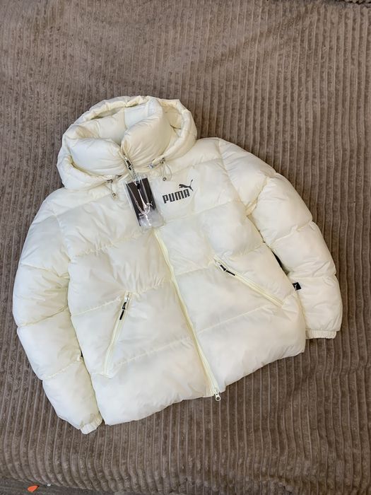 Пуховик Весна. Зима Деми Puma. Светлый Беж с принтом на спинке XS-XXL