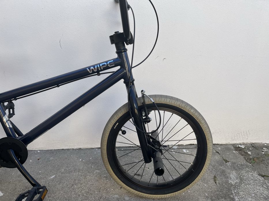 BMX Wipe 18” Quase nova
