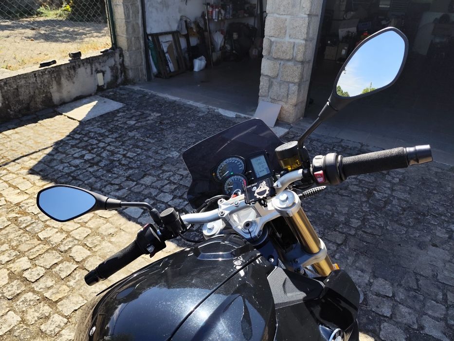 BMW F800R- 2018 Impecável