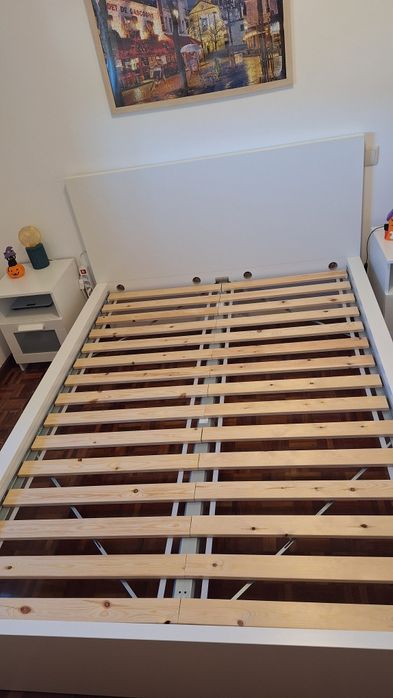 cama de casal com estrado ótima