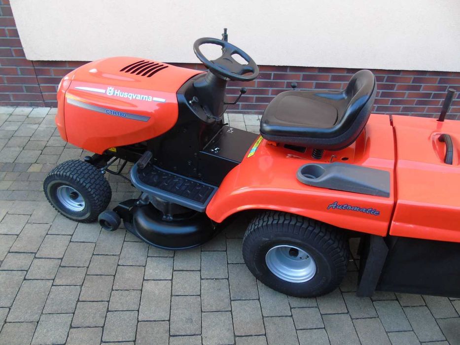 Traktorek kosiarka HUSQVARNA CTH 180 17,5 KM kosz automat PO SERWISIE