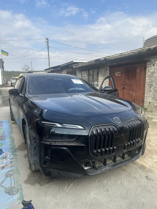 Рихтування авто  рихтовка кузова