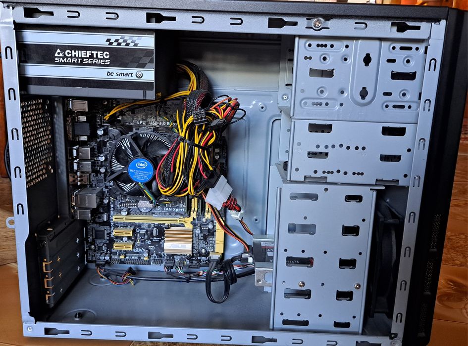 Офисный компютер