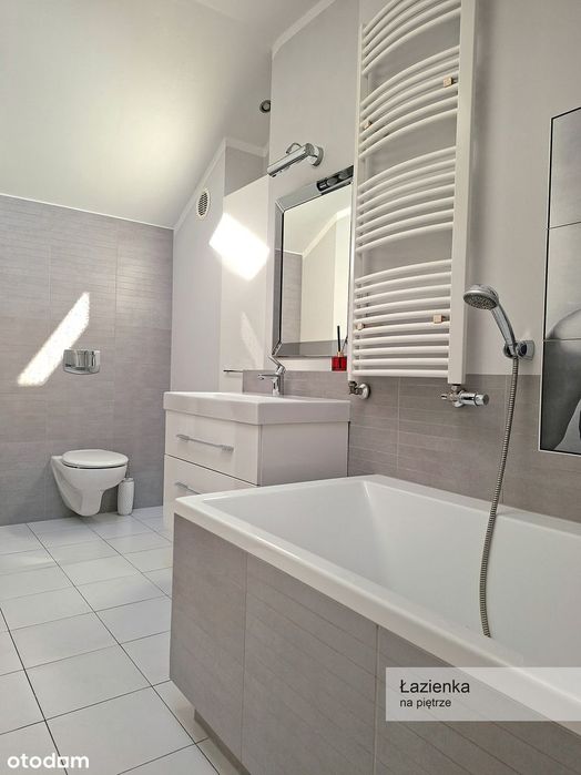 Mieszkanie dwupoziomowe z balkonem
