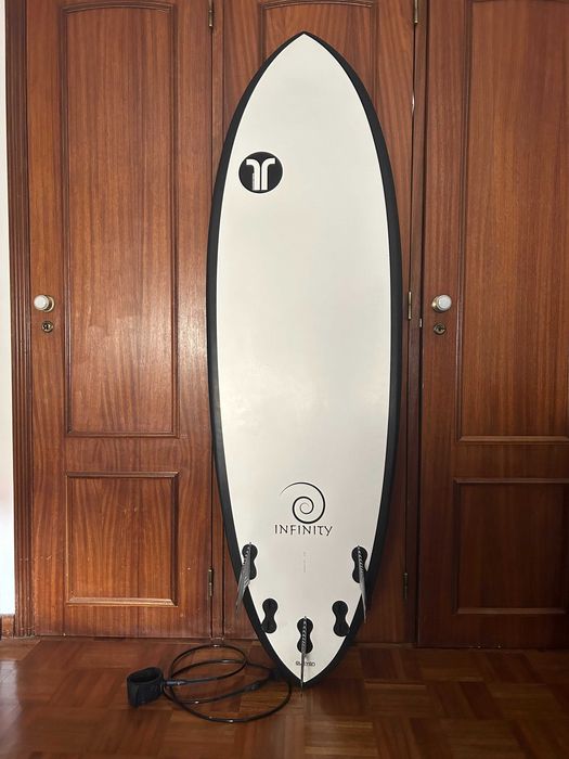 Eleven Surfboard "Infinity" 6'0