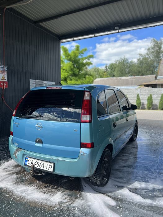 Opel Meriva.