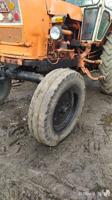 Трактор колесный ЮМЗ 6