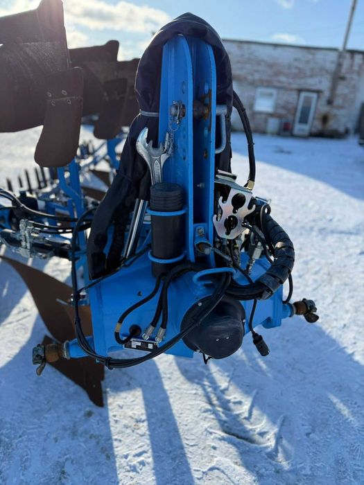 Плуг оборотний Lemken Juwel 8