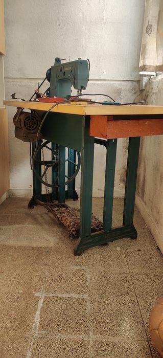 Máquina Costura Singer usada