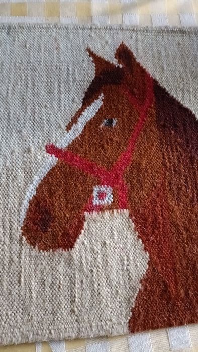 Dywanik /makatka  40x 43 z frędzlami