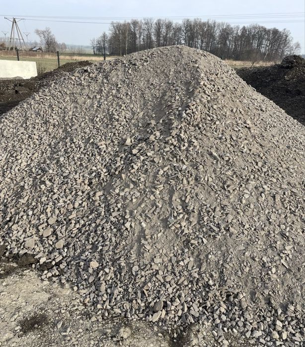 Bazalt maczka bazaltowa podsypka fuga 0-2 i 0-5 mm Boleslawiec