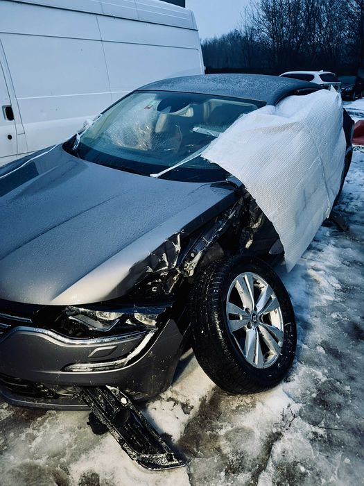 Renault Talisman під відновлення
