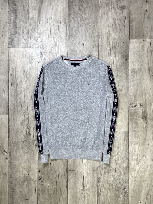 Tommy Hilfiger кофта свитшот S размер с лампасами серая