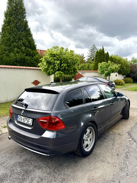 BMW e91 320d dobry stan
