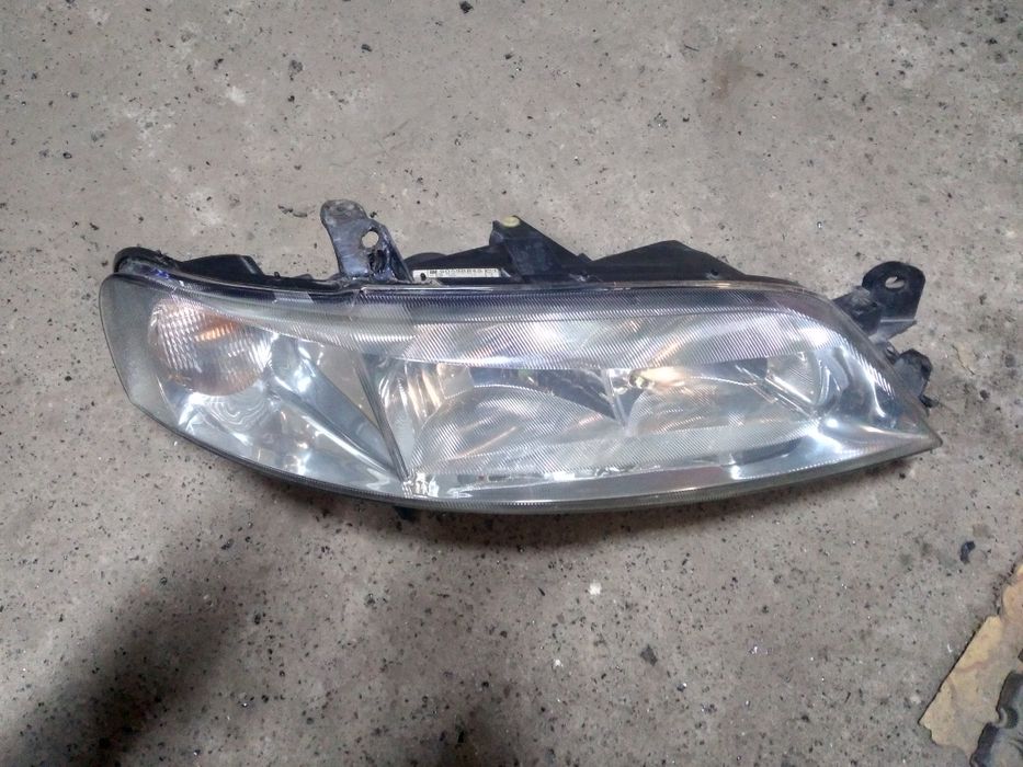 Фара права до opel vectra