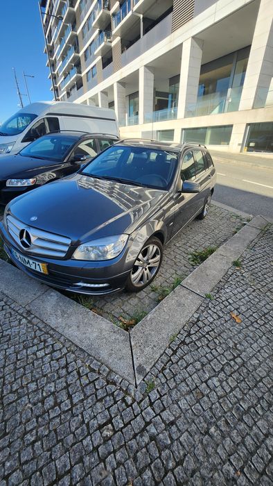 Mercedes C220 CDI Station BlueEFFICIENCY | 280.000 km | Muito estimada