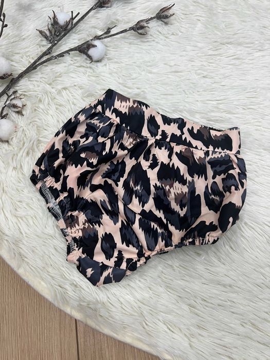 Eleganckie panterka łaciate szorty/ majtki/ spodenki r 92/98