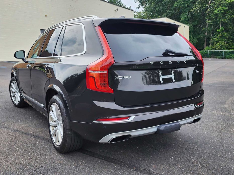 Volvo XC90      2015