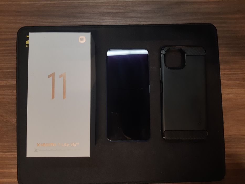 Телефон Xiaomi Mi 11 Lite 5G NE 8/128GB Bubblegum Blue  на запчасти
