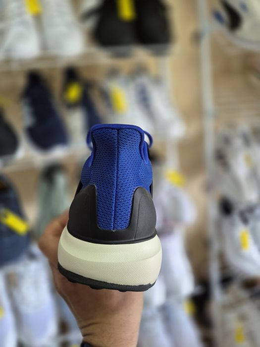 Чоловічі кросівки Adidas UBounce DNA(Оригінал)40-25,5..