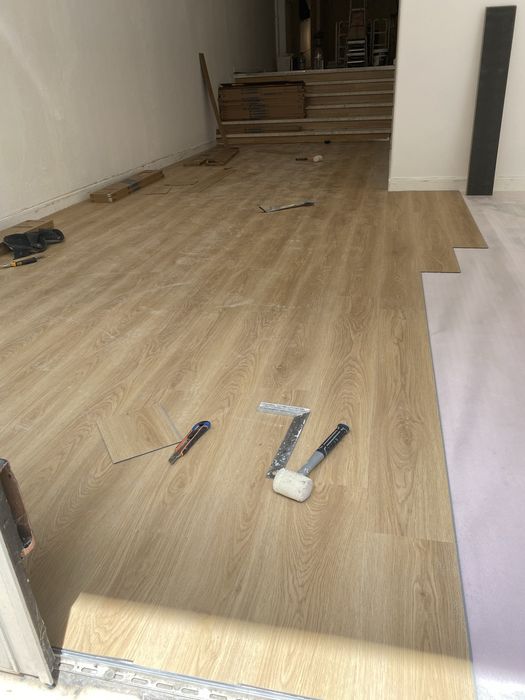 Remodelações | Ladrilho, Pintura e Chão Flutuante