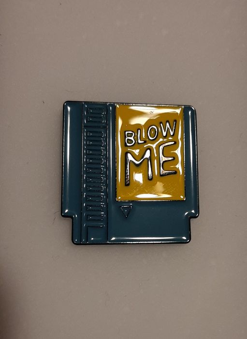 Przypinka - kartridż "Blow me"