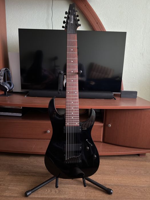 Ibanez rg8 восьмиструнная электронитара(цена до 01.03)