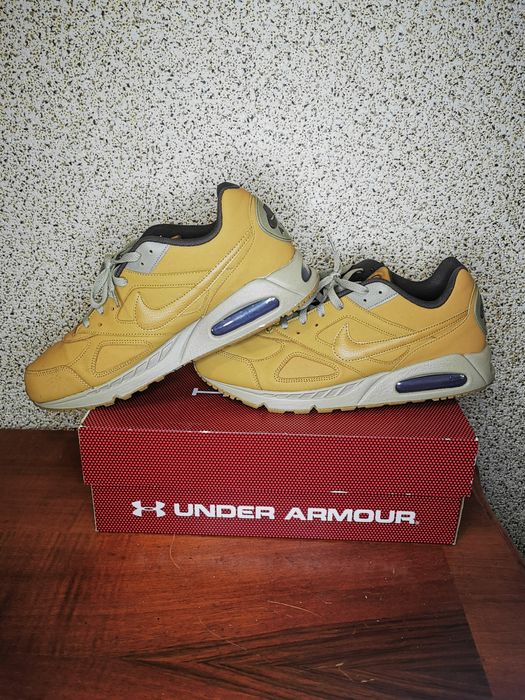 Кроссовки мужские Nike AIR Max Ivo.