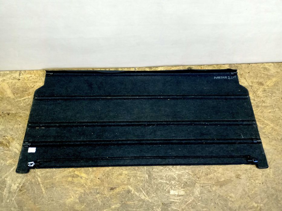 Peugeot Partner 1 FL lift roleta bagażnika tył tylna oryginał