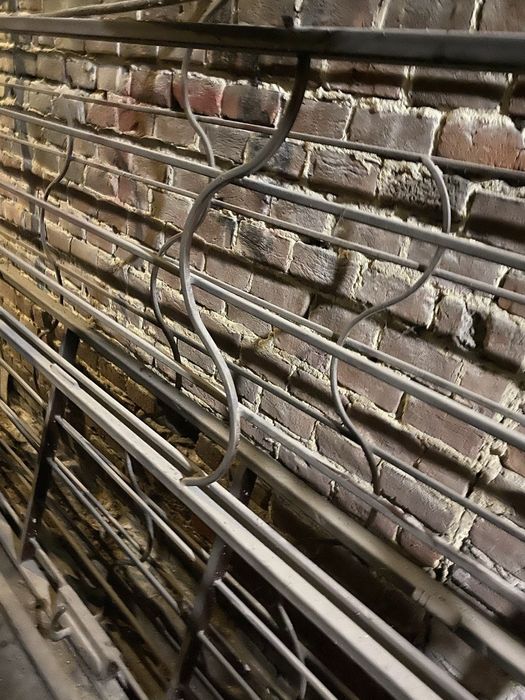 Металеві решітки на двері, вікна