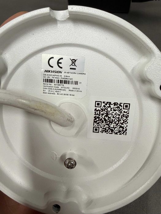 Kamera IR Hikvision DS-2CD2142FWD-IS 2.8mm + zasilacz LAN/PoE + kable